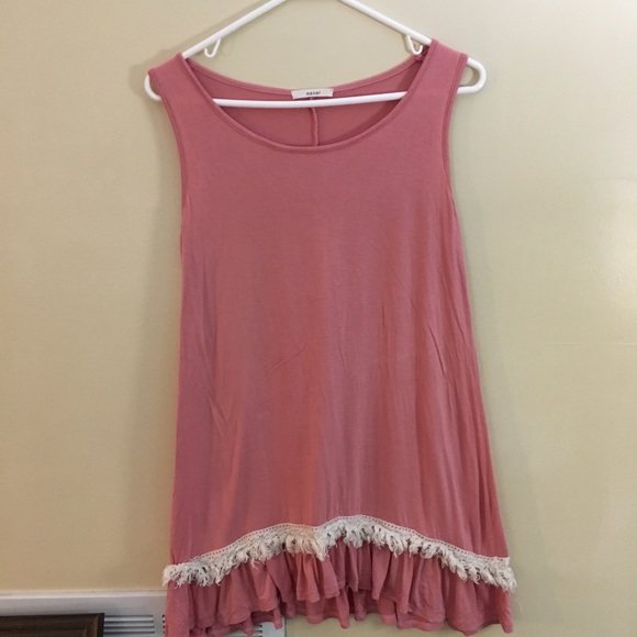 Pink tunic tank with ruffled bottom - Picture 2 of 2